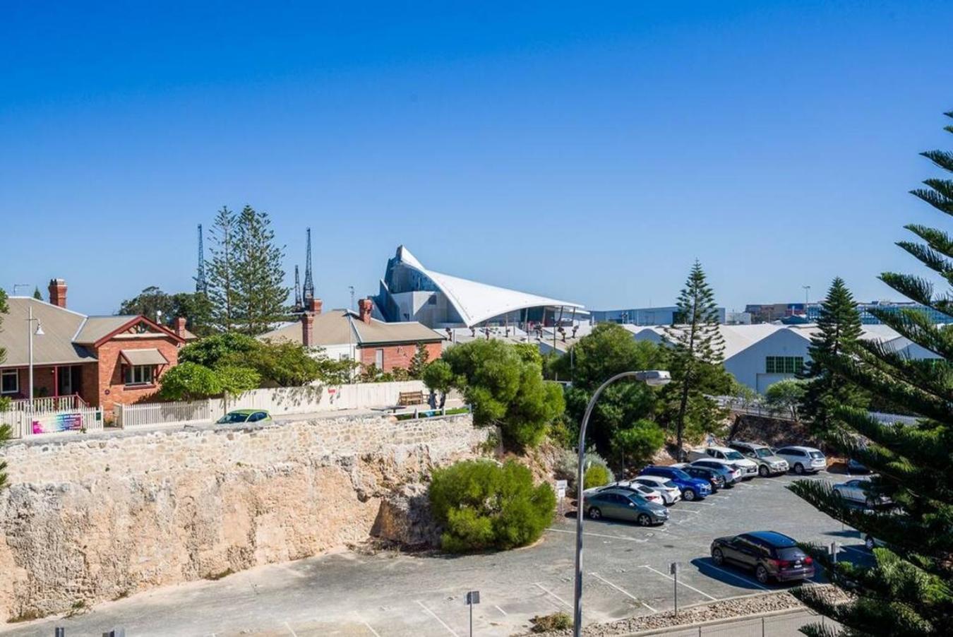 West End Warehouse Historical Opposite Beach Fremantle Bagian luar foto